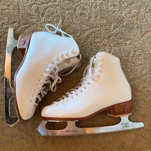 Riedell ice skates
